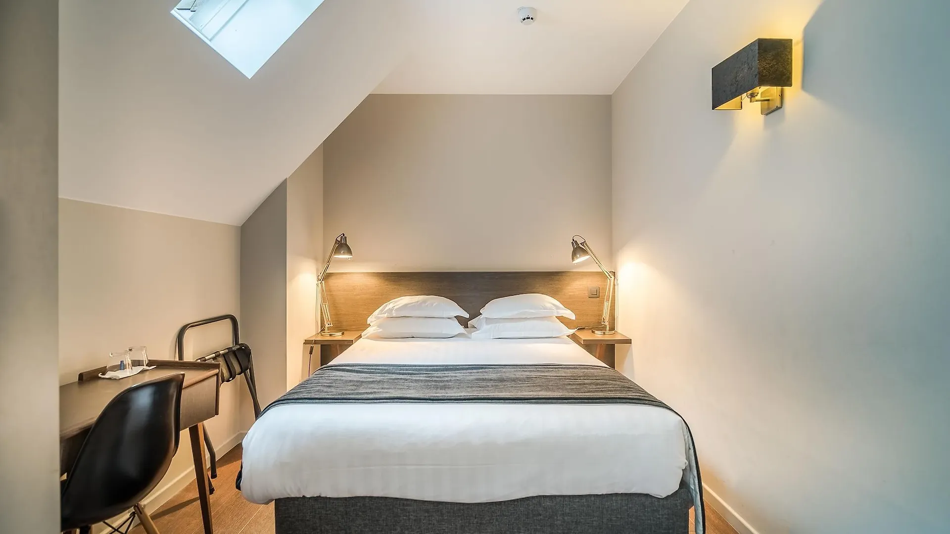Hotel Le Quinze Grand Place Bruksela