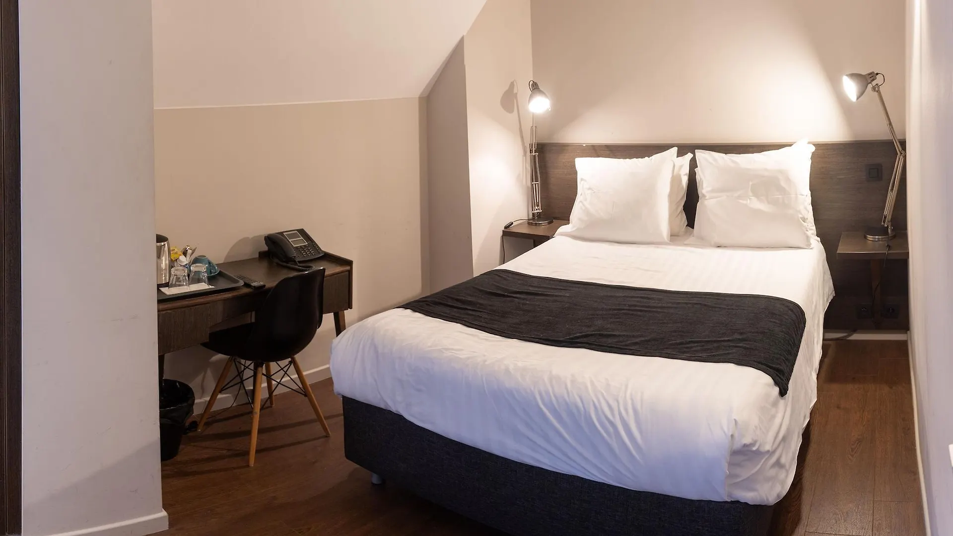 Hotel Le Quinze Grand Place Bruksela