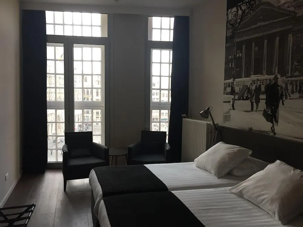 Hotel Le Quinze Grand Place Bruksela Belgia