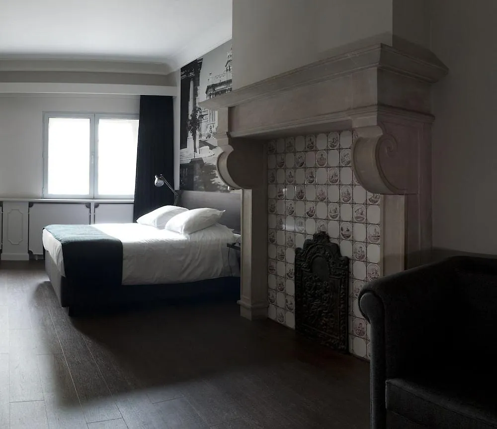 ***  Hotel Le Quinze Grand Place Brussels Belgium